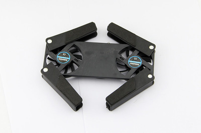 折疊式迷你型小強(qiáng)散熱墊 便攜高效的筆記本散熱解決方案